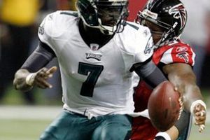 Atlanta se impone 35-31 a las Águilas de Filadelfia