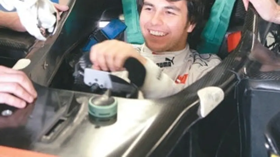 'Checo' finaliza entrenamientos en 2010 con Sauber