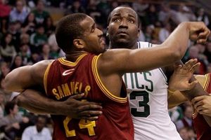 Perkins regresa y Boston doblega 112-95 a Cleveland