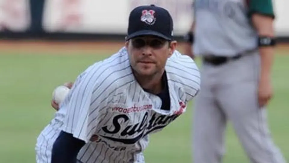 Sultanes se llevan el primero de la serie ante Olmecas