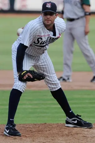 Sultanes se llevan el primero de la serie ante Olmecas