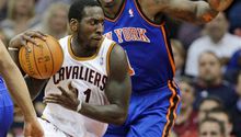 Cleveland sorprende a Nueva York 115-109