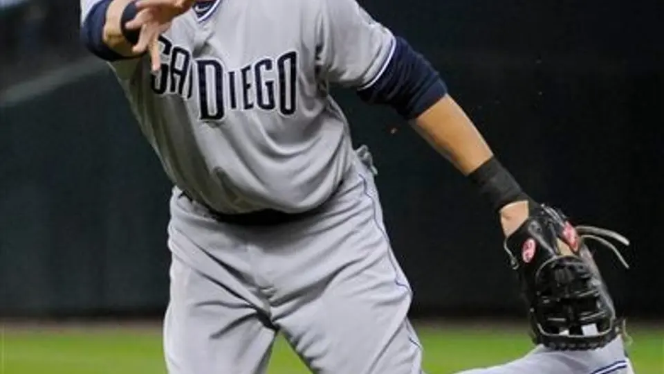 Cantú pega jonrón y Padres derrota 8-6 a Astros