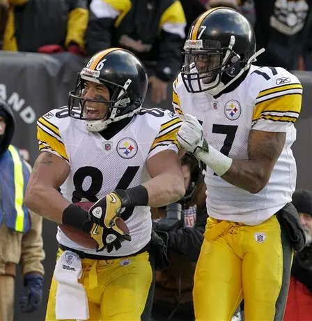 Pittsburgh gana su división; Acereros arrolla 41-9 a Cleveland