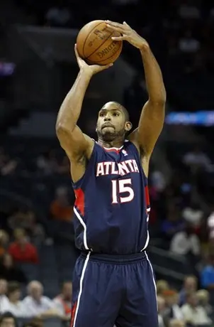 Al Horford firma extensión por cinco años y 60 mdd con Hawks