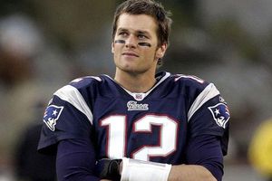 Tom Brady será patriota hasta los 40 años