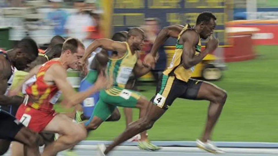 Bolt debutó en Daegu y completó el primer trámite