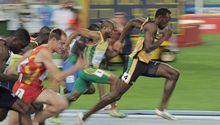 Bolt debutó en Daegu y completó el primer trámite