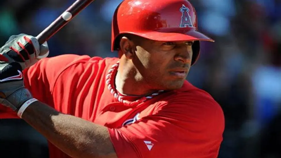 Yanquis contrata a Vernon Wells