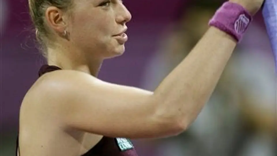 Zvonareva asegura segundo lugar del ranking tras vencer a Clijsters
