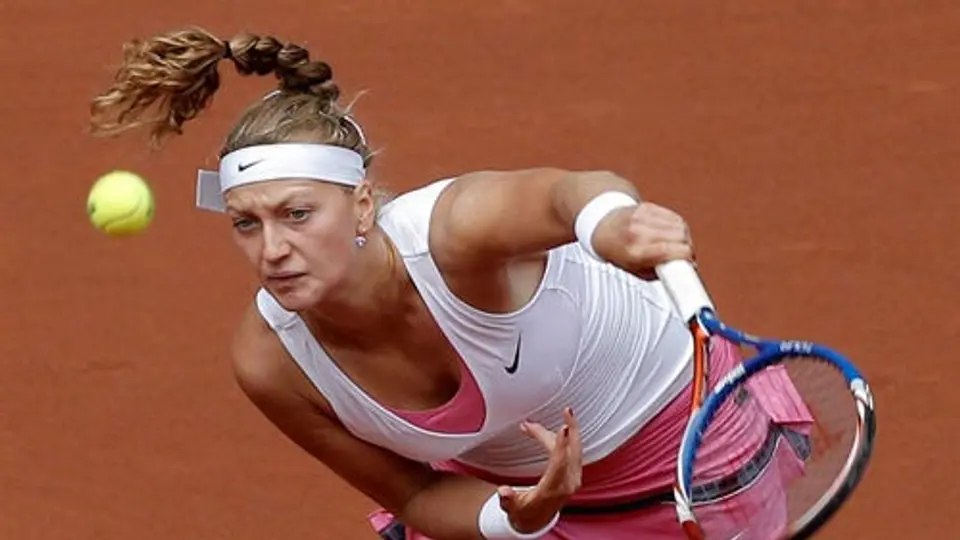 Kvitova y Azarenka finalistas en España