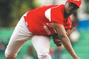 Diablos Rojos gana a Puebla y pone 2-1 la serie a su favor