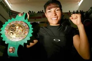 Ana María Torres expondrá título ante Guimaraes