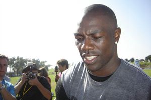 Alex Barrón llega a los Raiders