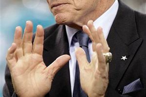 Dueño de Vaqueros se disculpa con afición por mal paso en la campaña