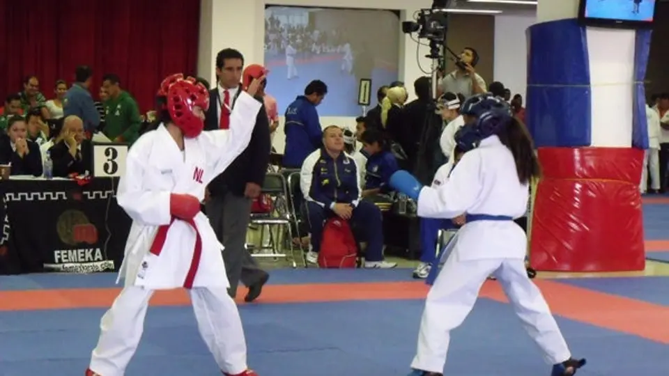 Cosecha NL tres oros más en karate y pentatlón