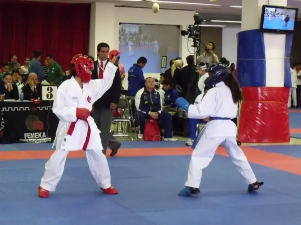 Cosecha NL tres oros más en karate y pentatlón