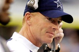 Jason Garrett será coach de Vaqueros por cuatro años