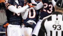 Cutler da cuatro pases de touchdown; Osos vencen  31-26 a Filadelfia