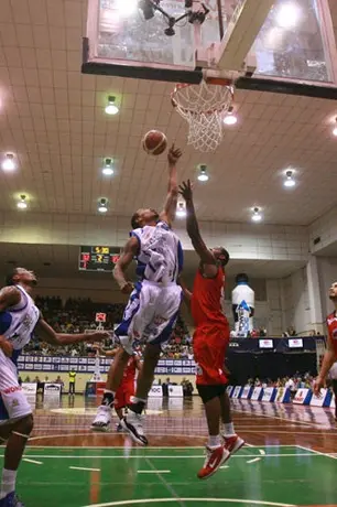 Fuerza Regia remontan para triunfar ante Halcones