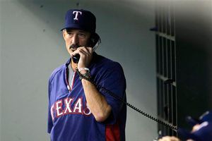 Maddux y Alomar suenan para el banquillo de Boston