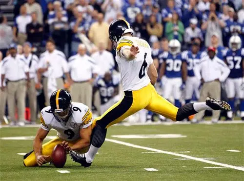 Pittsburgh doma a los Potros con gol de campo y gana 23-20