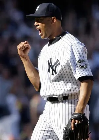 Mariano Rivera firma acuerdo con Yanquis por dos años y 30 mdd