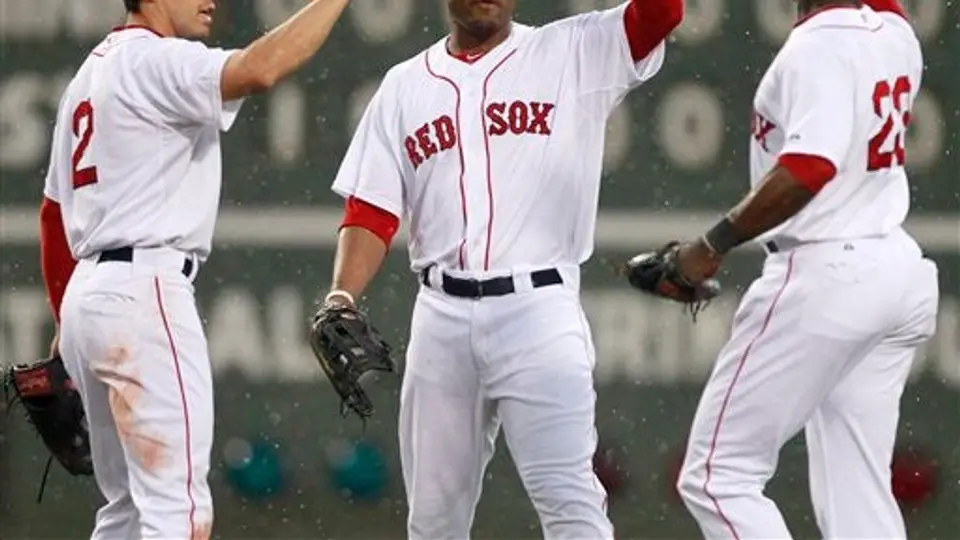 Boston se recupera con victoria de 4-0 sobre Minnesota