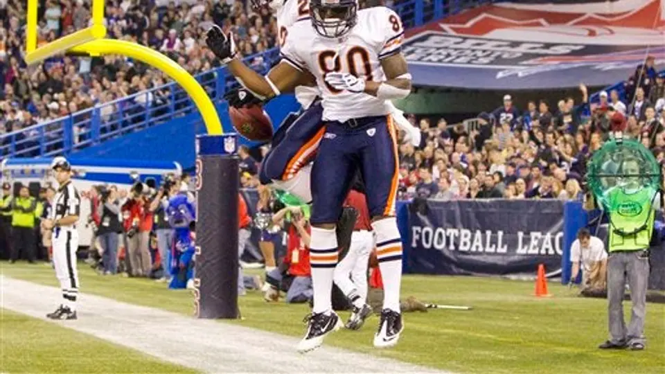 Cutler brilla en victoria de Osos 22-19 sobre Buffalo