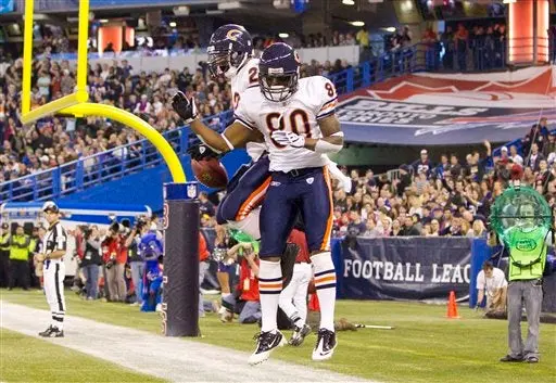 Cutler brilla en victoria de Osos 22-19 sobre Buffalo