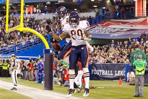 Cutler brilla en victoria de Osos 22-19 sobre Buffalo