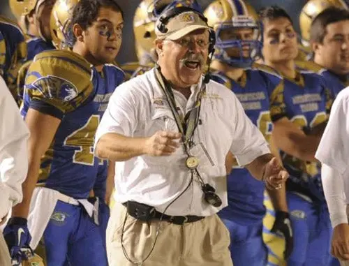 El Coach Morales defiende el triunfo
