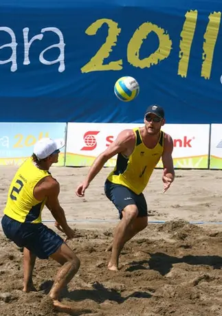 Brasil obtiene la presea áurea en voleibol de playa varonil