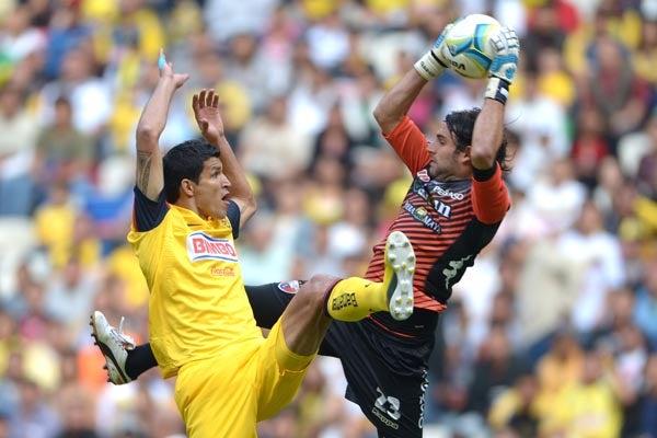El mismo Molina buscó ampliar la ventaja | MEXSPORT