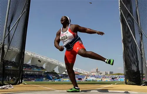 Cuba arrasa en lanzamiento de disco femenil obteniendo oro y bronce