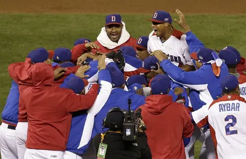 Dominicana y Puerto Rico disputarán Final del Clásico de Beisbol 2013