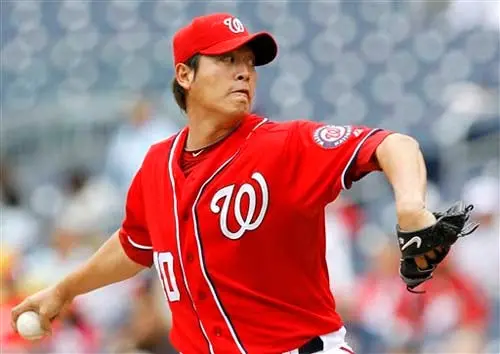 Wang firma con los Nacionales