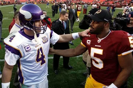 Favre rompe mala racha de Vikingos; Minnesota vence 17-13 a Washington