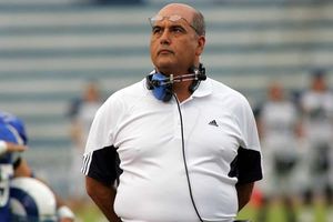 Frank González pone fin a su carrera como coach