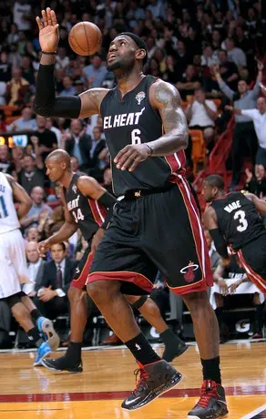 Heat suma 16 juegos sin perder