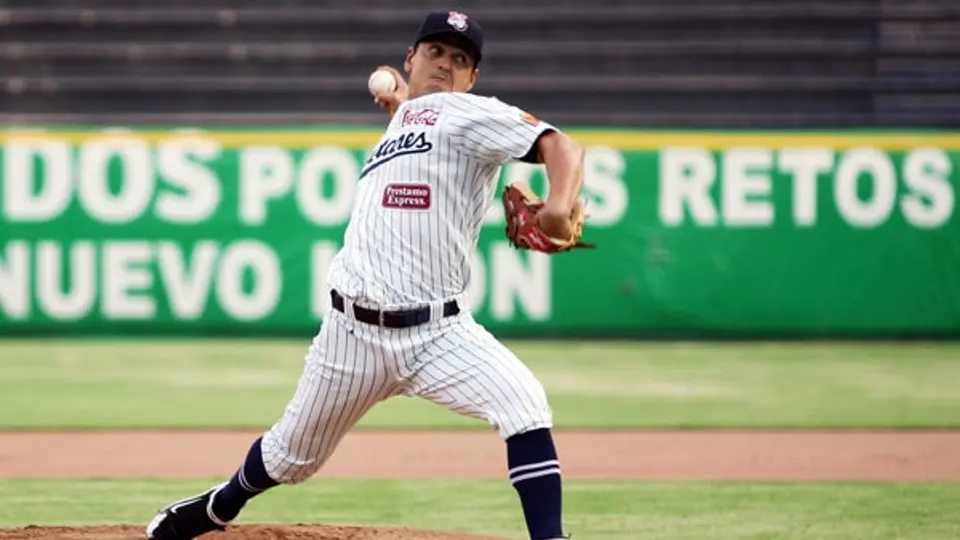 Sultanes cae en el primero de la serie contra Saraperos