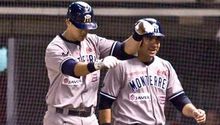 Sultanes apaleó a Diablos Rojos 17-6