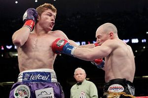 Canelo Campeón, pero sin nocaut