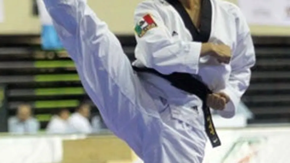 Ollín Medina se queda con el bronce en Taekwondo