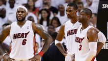Bosh encabeza triunfo de Miami 97-89 ante Filadelfia