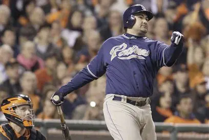 Adrián González jugará en Medias Rojas