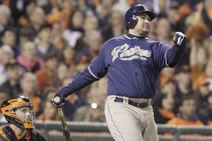 Adrián González jugará en Medias Rojas