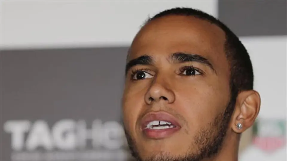 Hamilton confía en que Mercedes peleará por el campeonato de la F1
