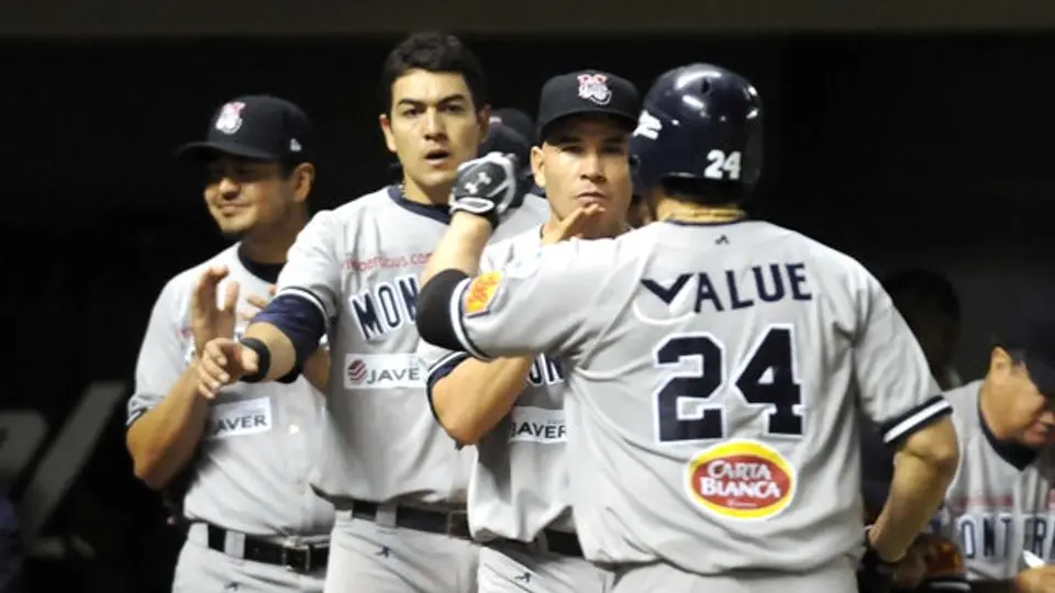 Sultanes deja ir ventaja ante Diablos y pierde en extra innings