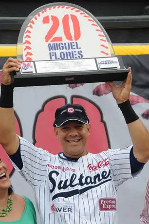 Sultanes retira el 20 de 'Miguelito' de sus franelas